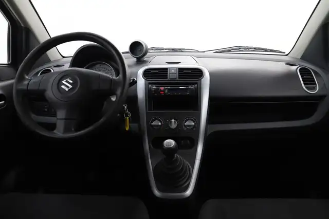 Suzuki Splash view 14