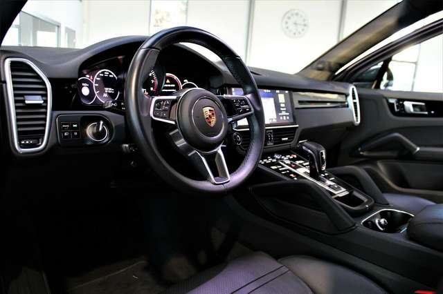 Porsche Cayenne CAYENNE E-HYBRID AHK/BOSE/CHRONO/LED/PANO/21"