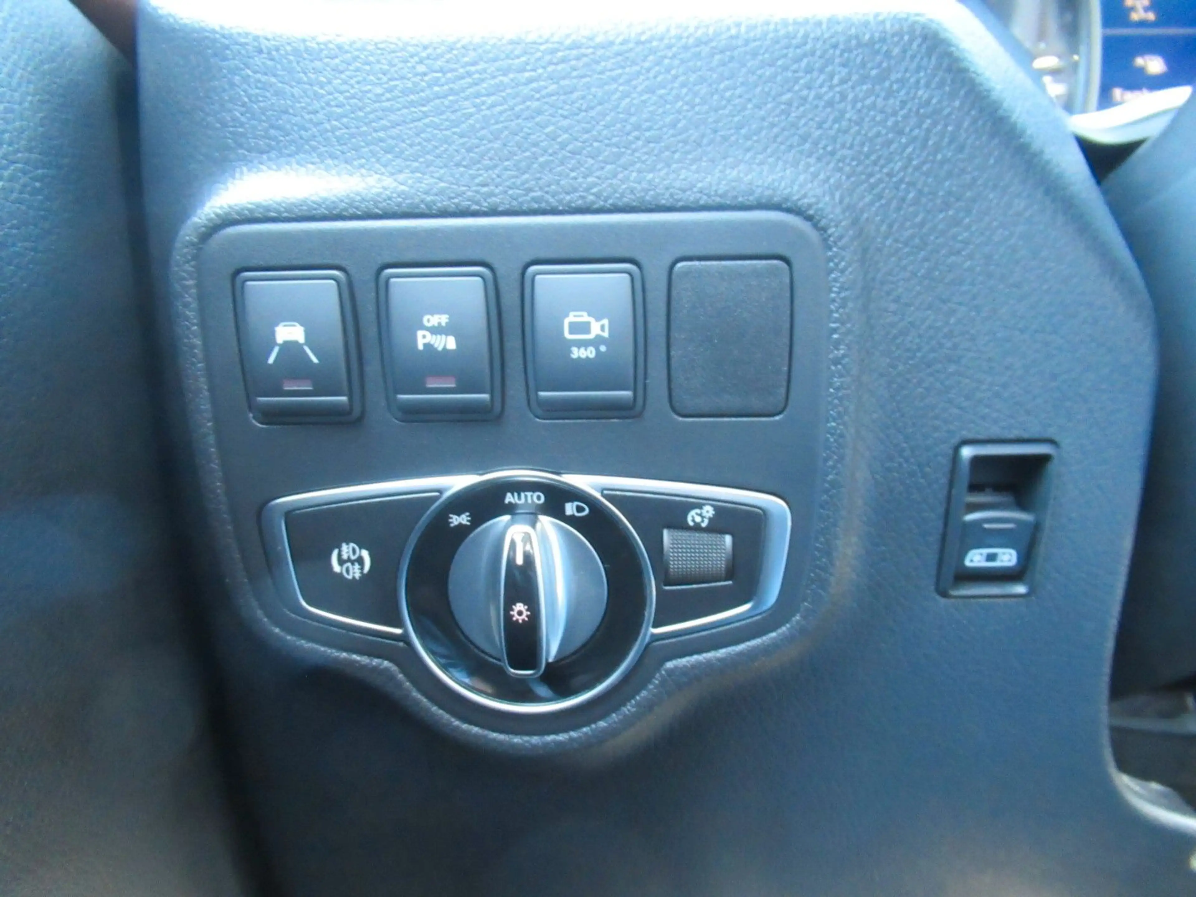 Mercedes-Benz X 350 X350d 4Matic Doppelkabine Power Edition*Seilwind — photo 10