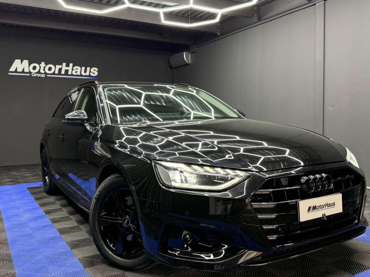 Audi A4 35 2.0 tdi mhev Business Advanced