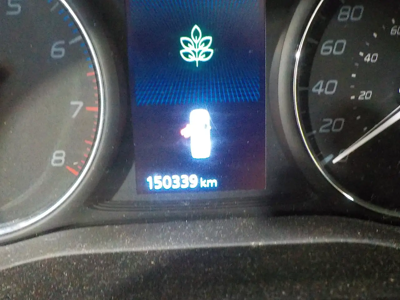 Mitsubishi Outlander снимка Mitsubishi Outlander