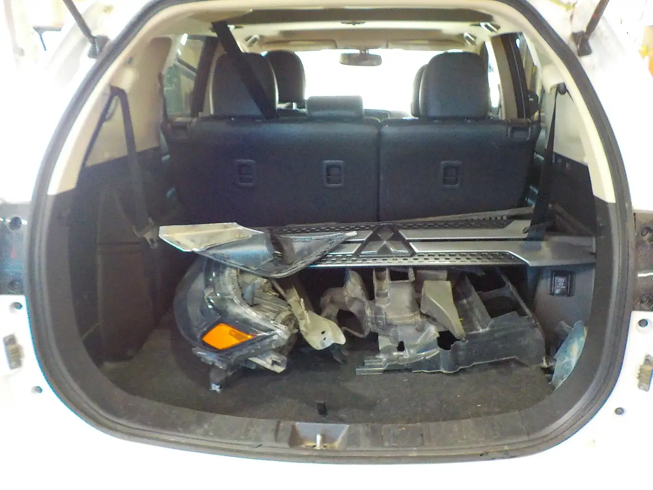 Mitsubishi Outlander снимка Mitsubishi Outlander
