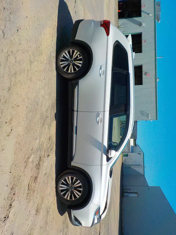 Mitsubishi Outlander снимка Mitsubishi Outlander
