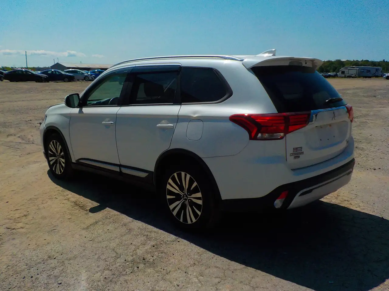 Mitsubishi Outlander снимка Mitsubishi Outlander