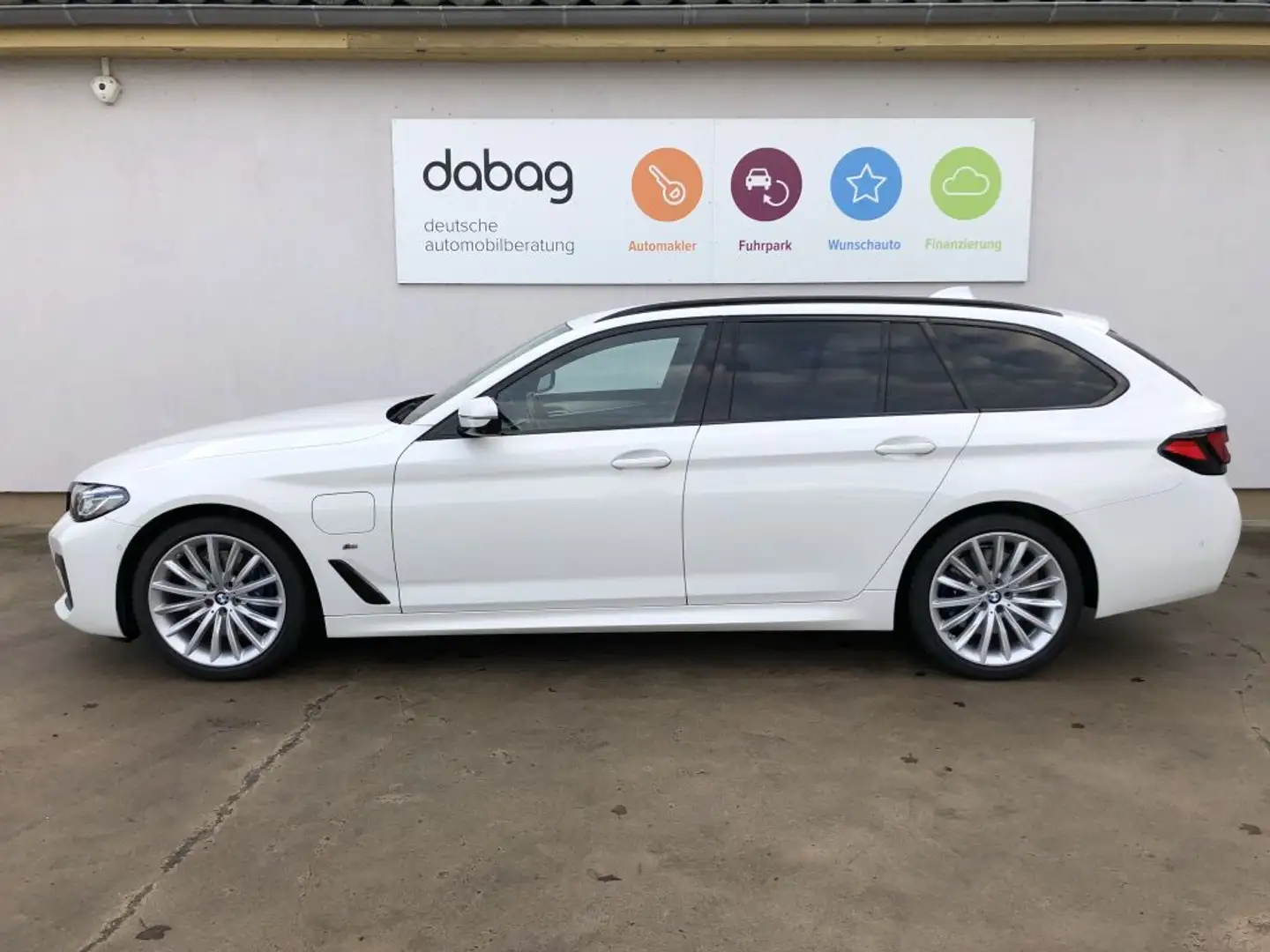 BMW 530 Touring Aut.M Sport SR+WR Kamera Navi Shz Ahk - 2