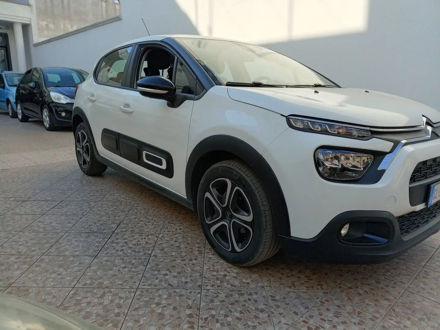 Citroen C3 1.5 bluehdi Shine s&s 100cv 6m Bianco - 2