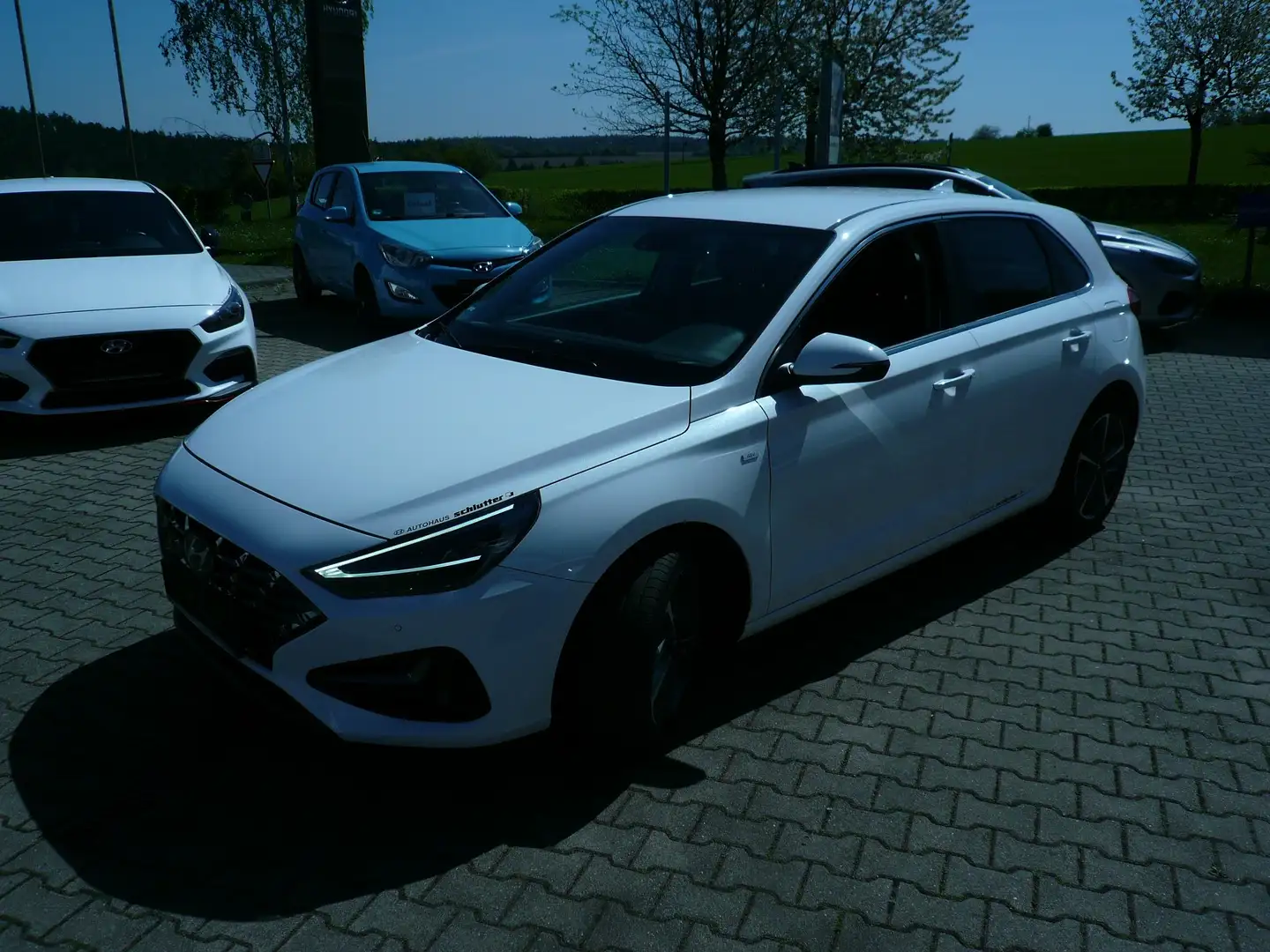 Hyundai i30 1.5 T-GDI 48V-Hybrid Prime Teilleder LED Blanc - 1