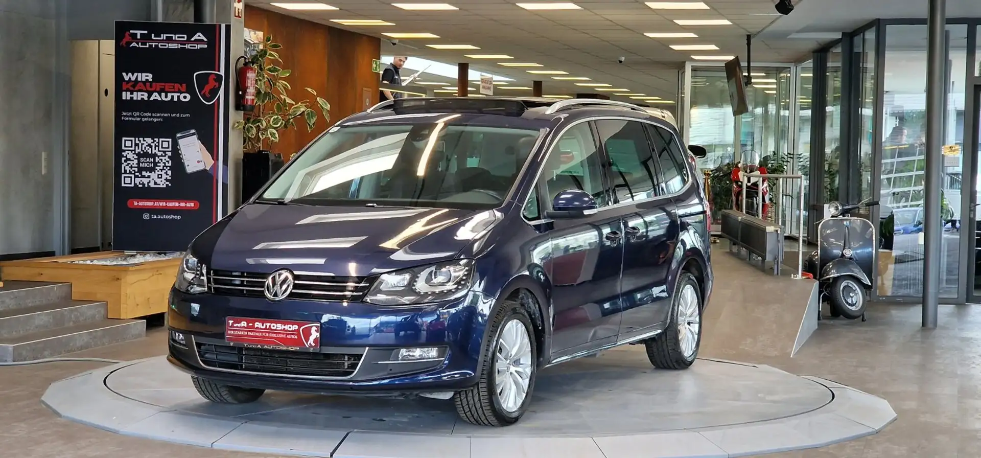 Volkswagen Sharan 2.0 TDI 7-Sitzer DSG *Standheizung*Pano*Kamera*Dyn Blau - 1
