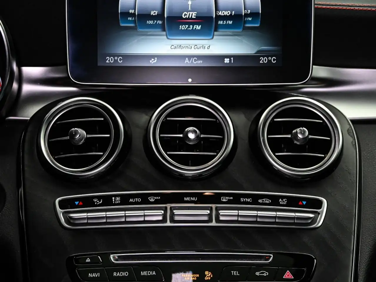 Mercedes-Benz GLC снимка Mercedes-Benz GLC