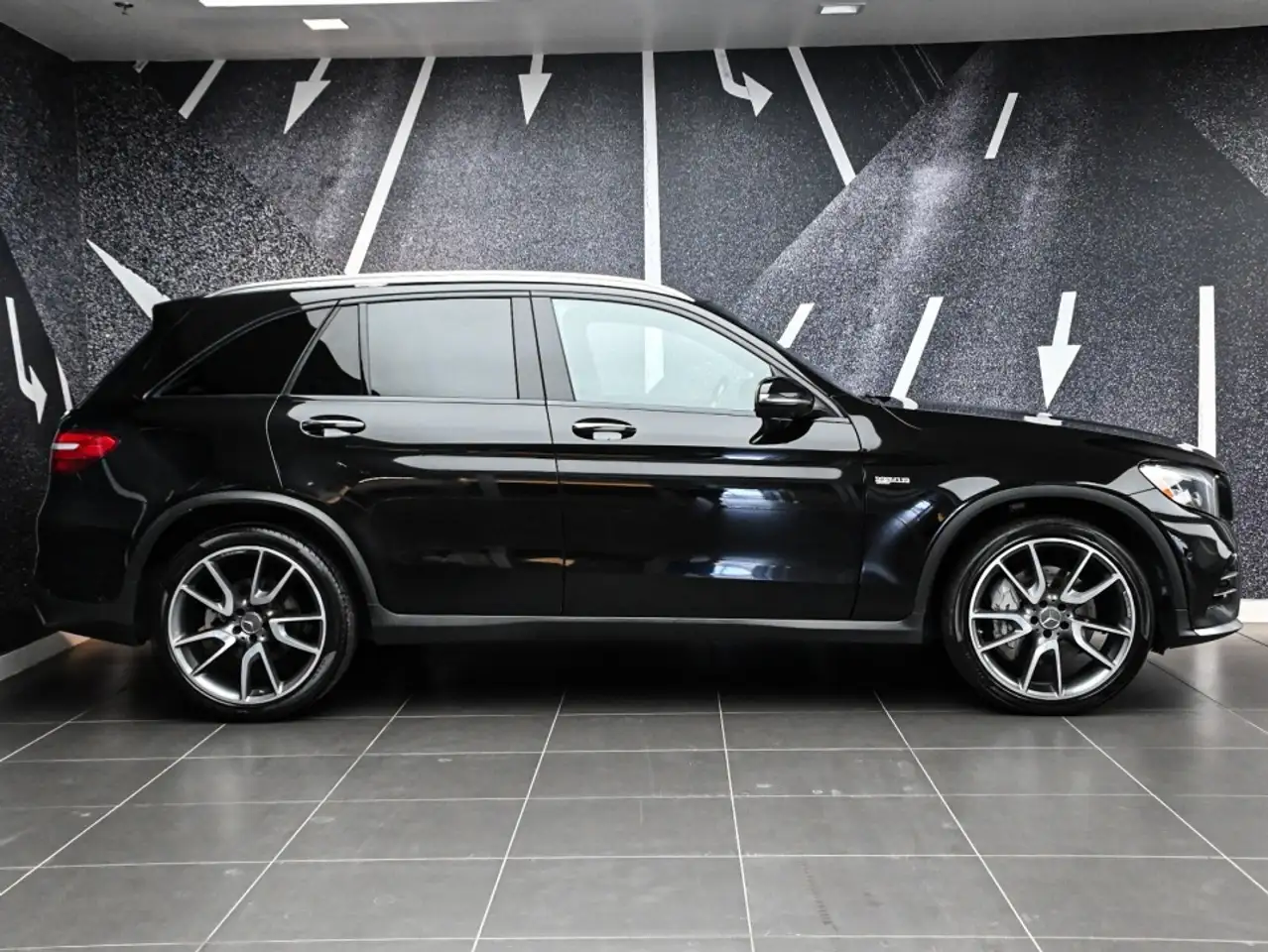 Mercedes-Benz GLC снимка Mercedes-Benz GLC