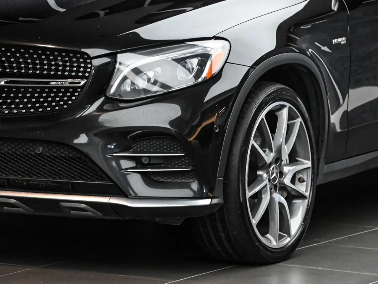 Mercedes-Benz GLC снимка Mercedes-Benz GLC