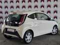 Toyota Aygo AYGO x-play touch Weiß - thumbnail 4