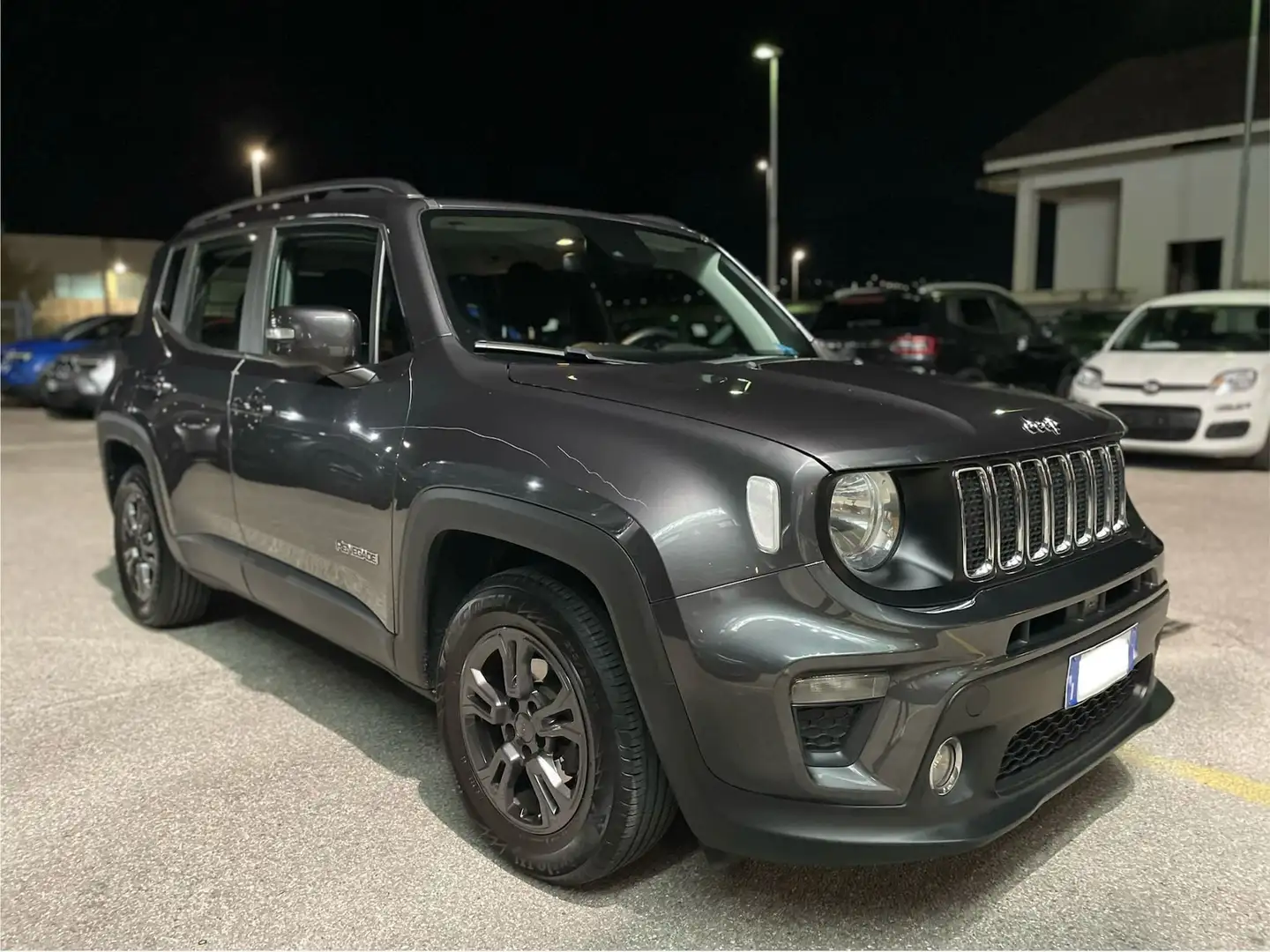 Jeep Renegade 1.6MJT LONGITUDE 130CV Grau - 1