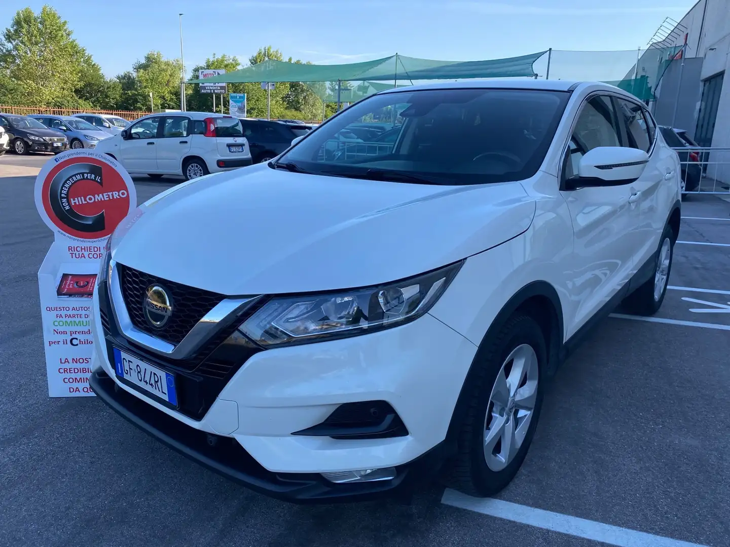 Nissan Qashqai 1.7 dCi 150 CV 4WD CVT Business Bianco - 1