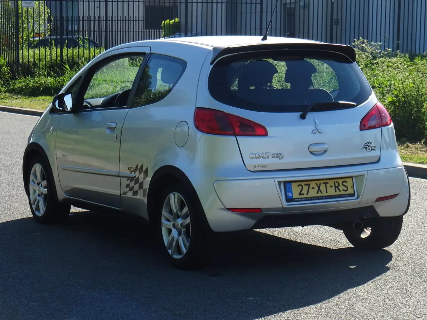 Mitsubishi Colt 1.5 QS Ninety BJ2007 NAP/AIRCO/ELEKRAM/APK Grijs - 2
