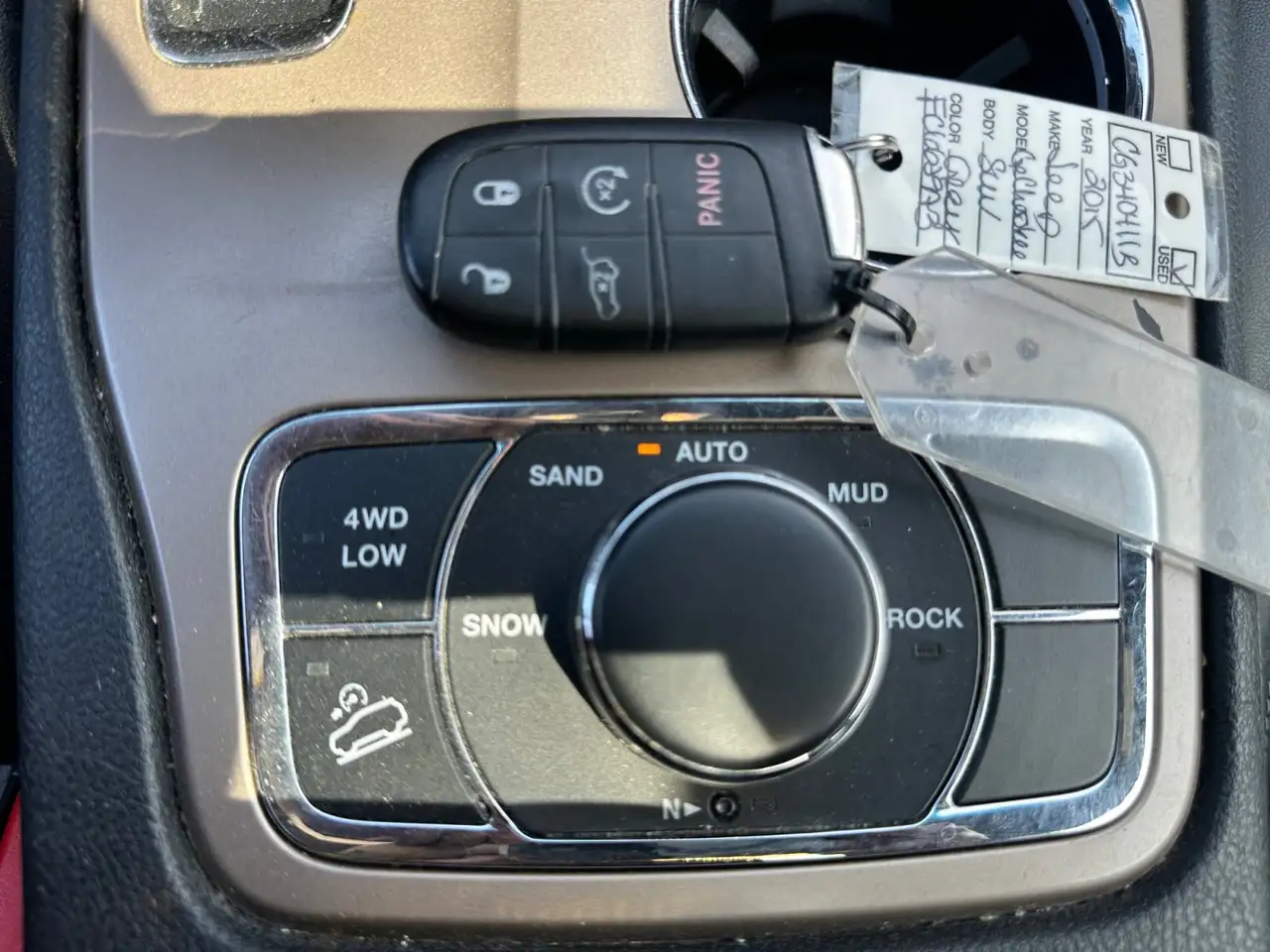 Jeep Grand Cherokee снимка Jeep Grand Cherokee