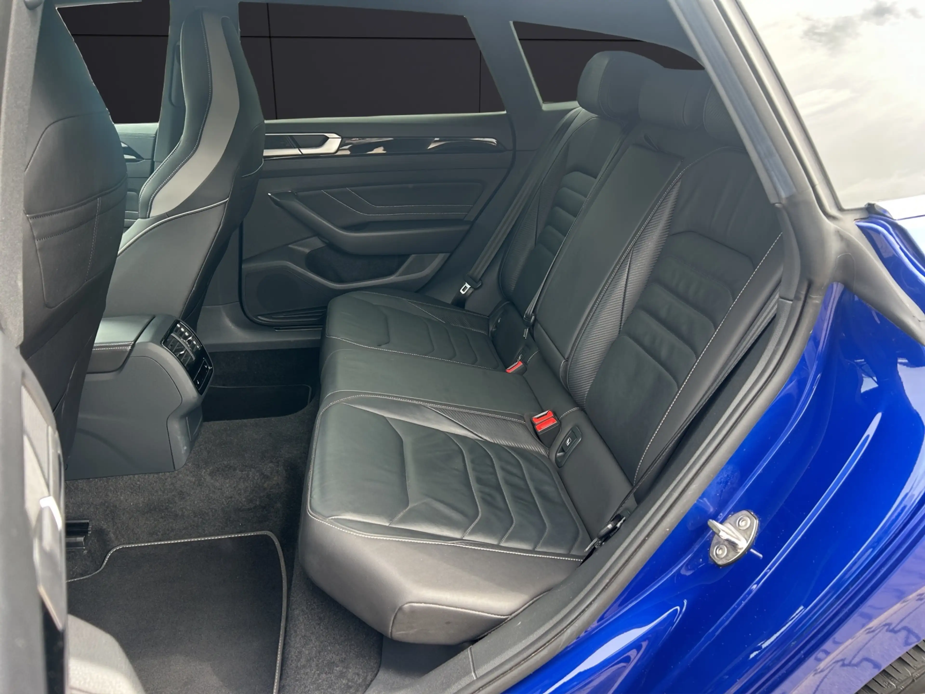 Volkswagen Arteon SB TSI R-Line DSG LED Navi AID Leder ACC RFK SHZ — photo 11