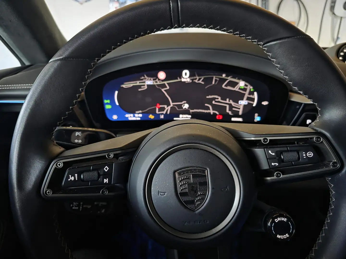 Porsche Macan Turbo Electric 95kWh - 2