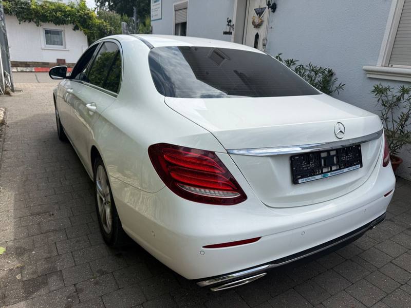 Mercedes-Benz E 300 E Limousine E 300 — photo 7