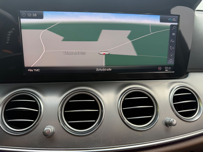 Mercedes-Benz E 300 E Limousine E 300 — photo 3