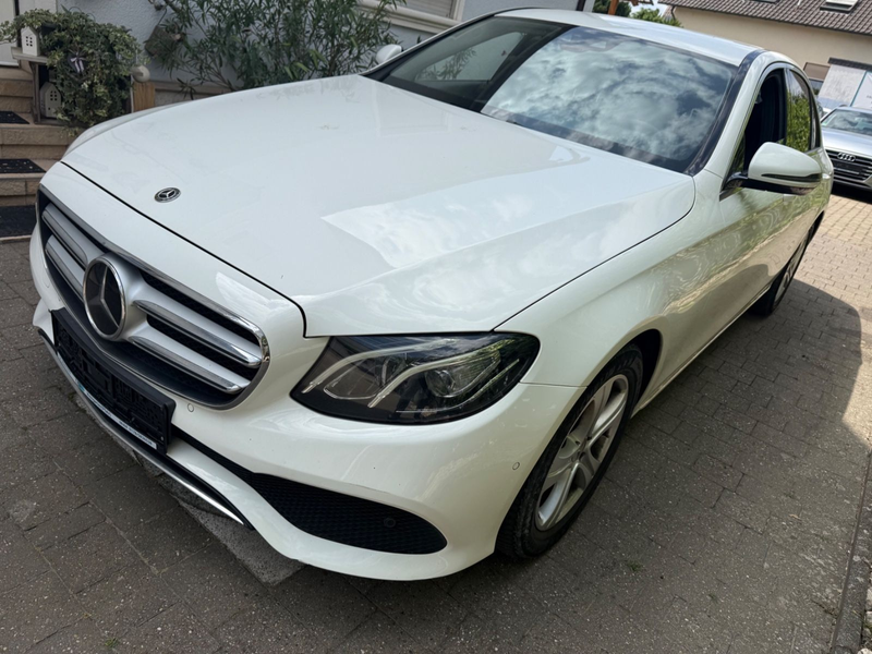 Mercedes-Benz E 300 E Limousine E 300 — photo 6