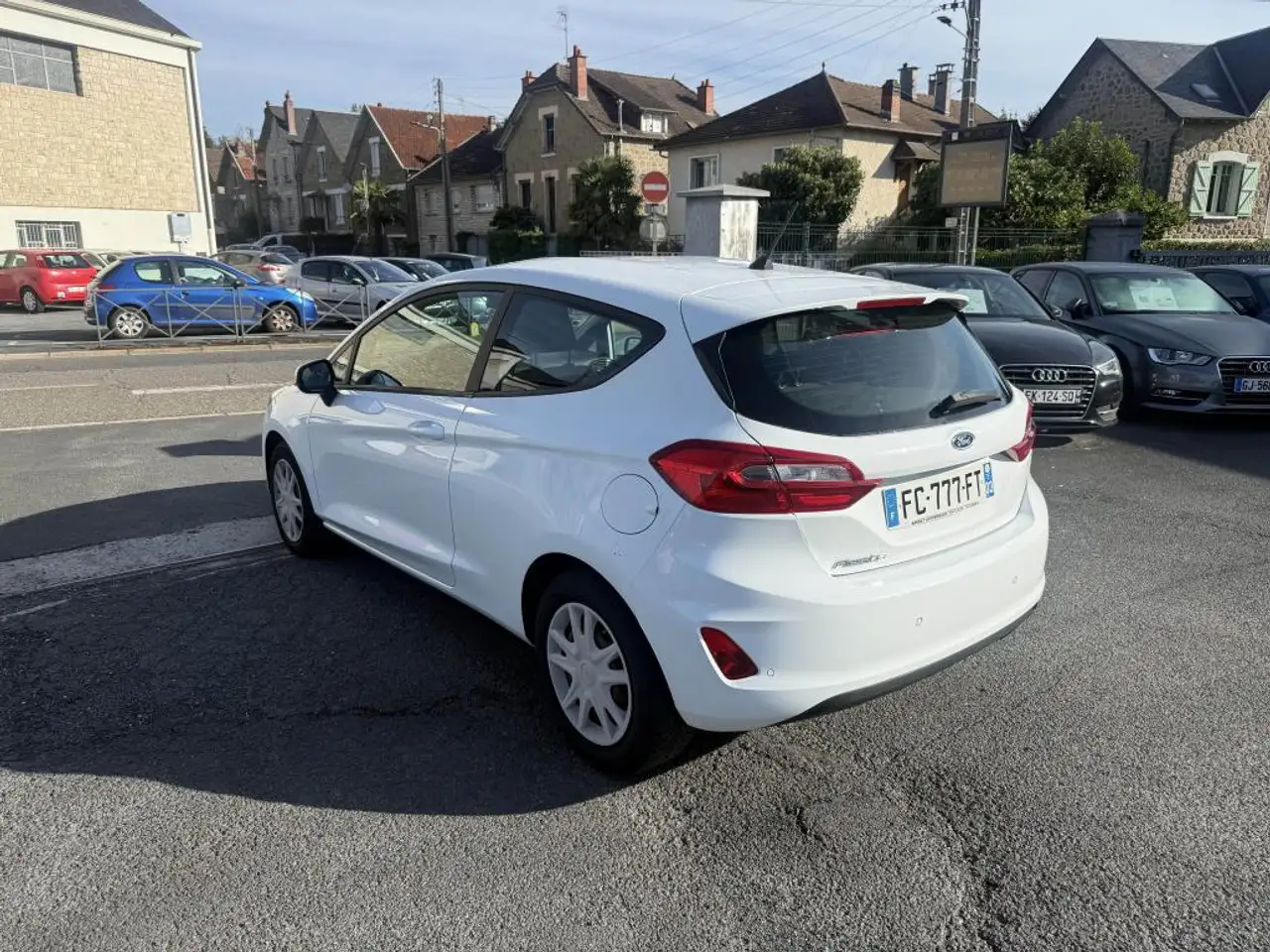 Ford Fiesta 3 portes — photo 3