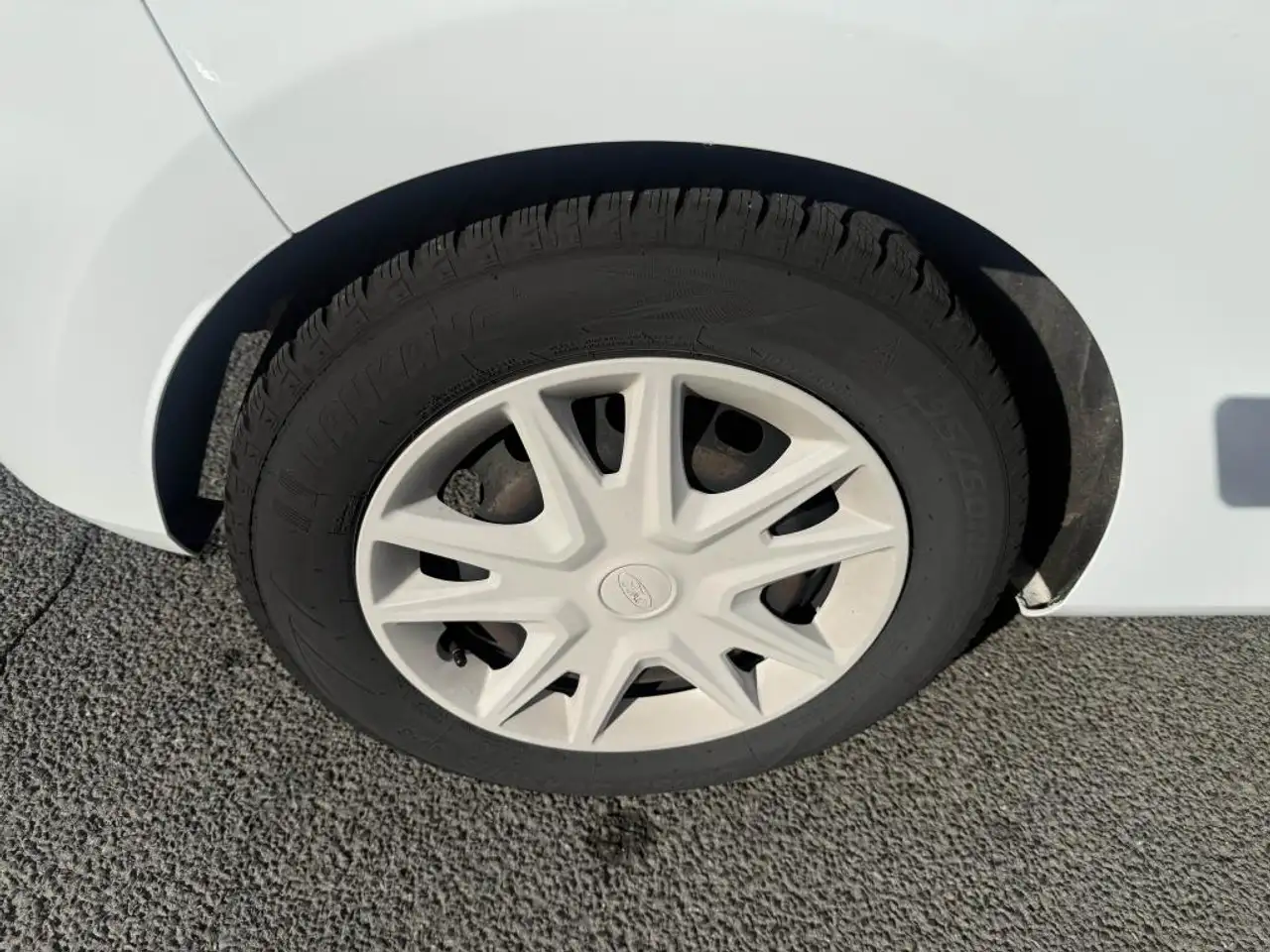 Ford Fiesta 3 portes — photo 23