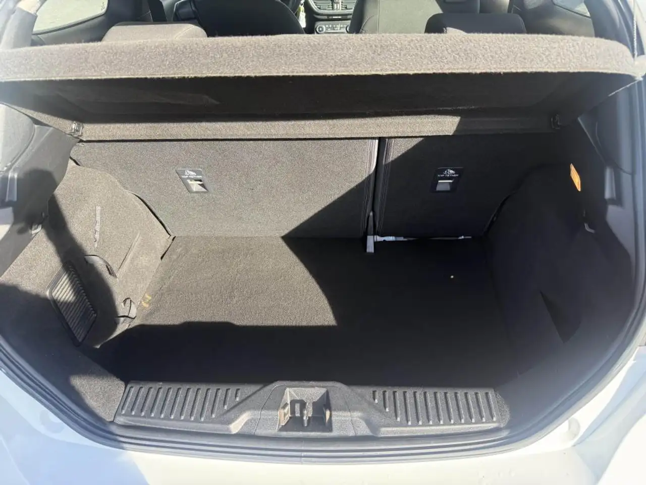 Ford Fiesta 3 portes — photo 28