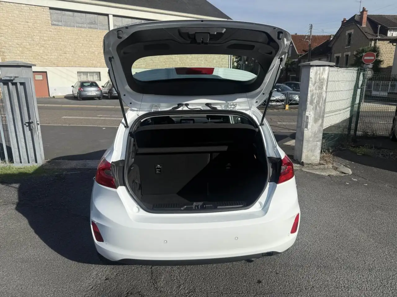 Ford Fiesta 3 portes — photo 10