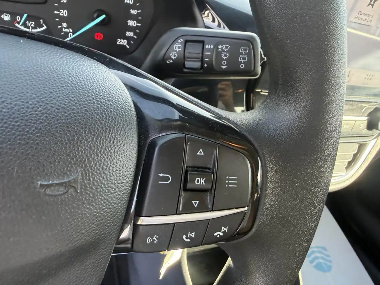 Ford Fiesta 3 portes — photo 38