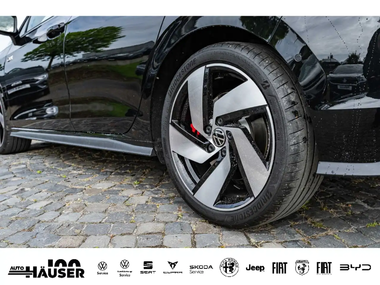 Volkswagen Golf GTI VIII 2.0 TSI DSG HARMAN-KARDON AREA-VIEW NAVI LED- 9