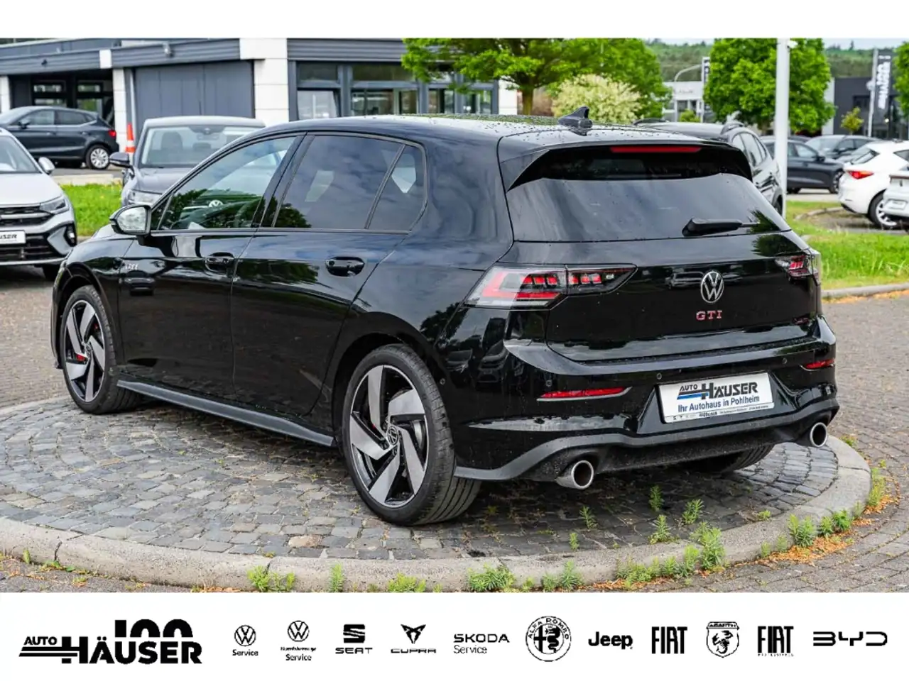 Volkswagen Golf GTI VIII 2.0 TSI DSG HARMAN-KARDON AREA-VIEW NAVI LED- 4