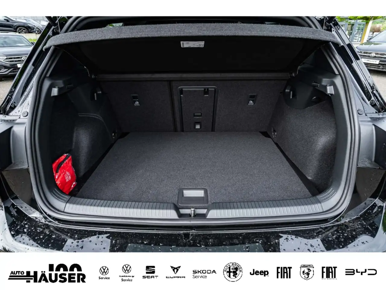 Volkswagen Golf GTI VIII 2.0 TSI DSG HARMAN-KARDON AREA-VIEW NAVI LED- 10