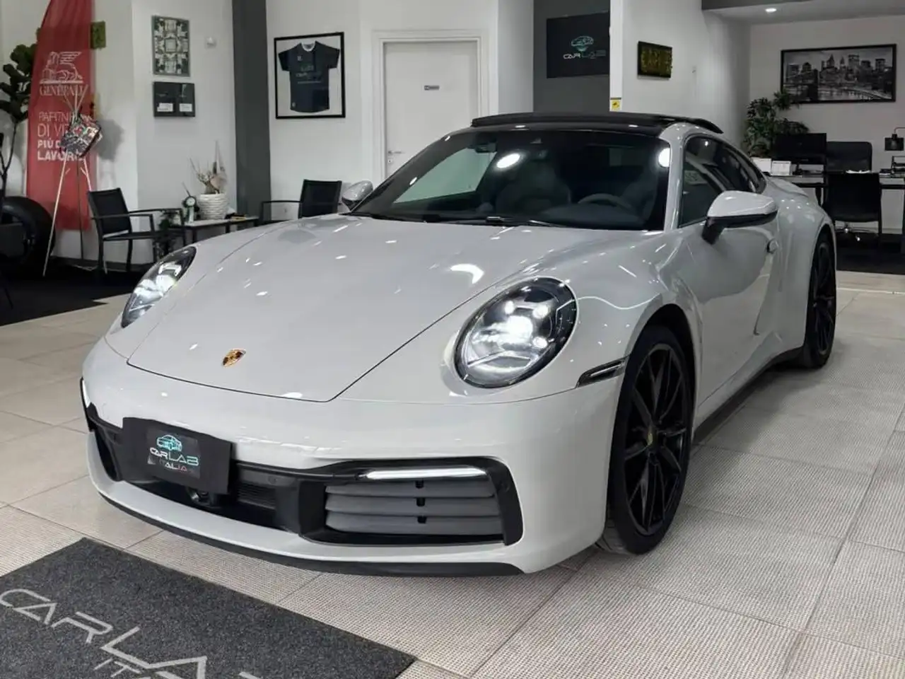 Porsche 911 911 Coupe 3.0 Carrera auto — photo 1 of 6