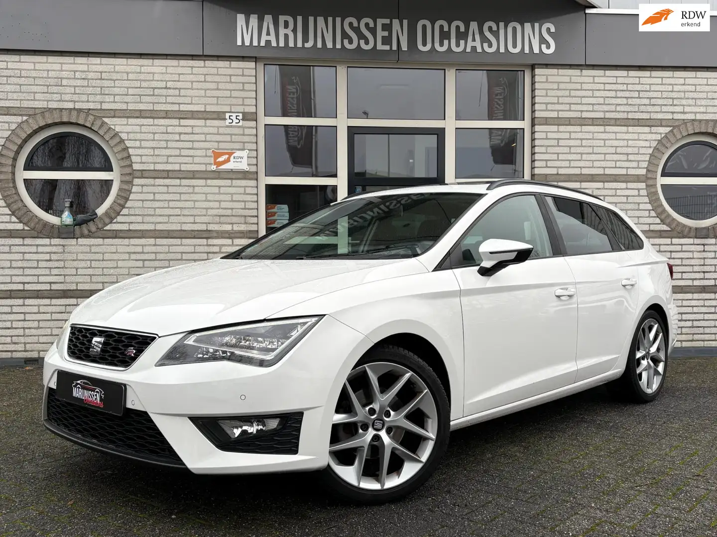 SEAT Leon ST 1.4 TSI FR |Pano,PDC,ElekPakket,BT-Audio| Weiß - 1