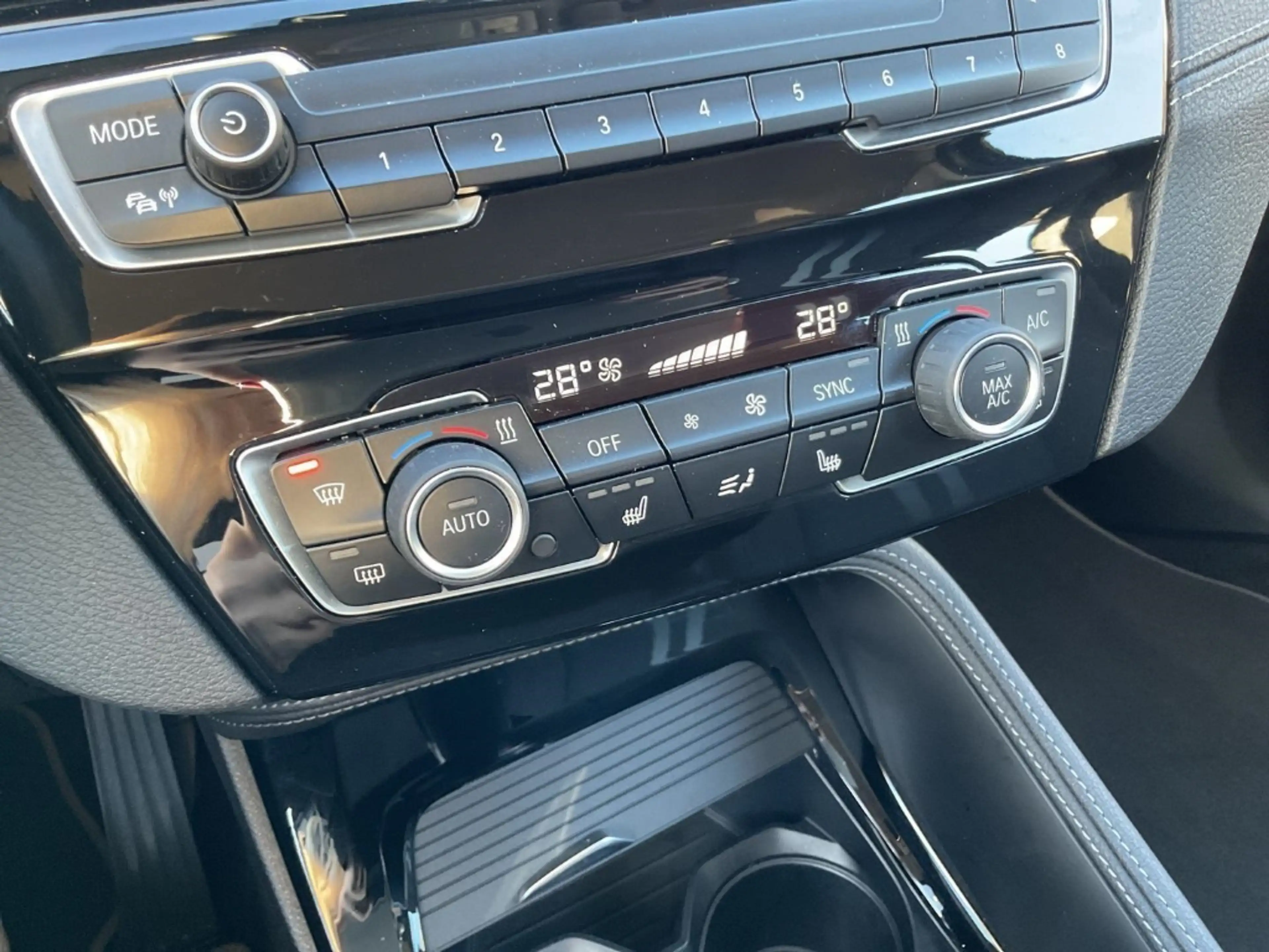 BMW X1 SDRIVE18I Navi Soundsystem LED Blendfreies Fernl. — photo 12