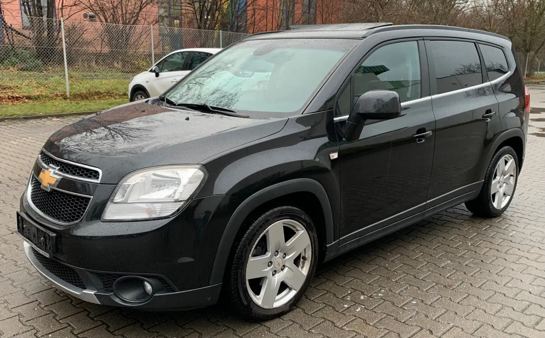 Chevrolet Orlando LTZ Automatik 7Sitzer Leder TopZustand Schwarz - 2