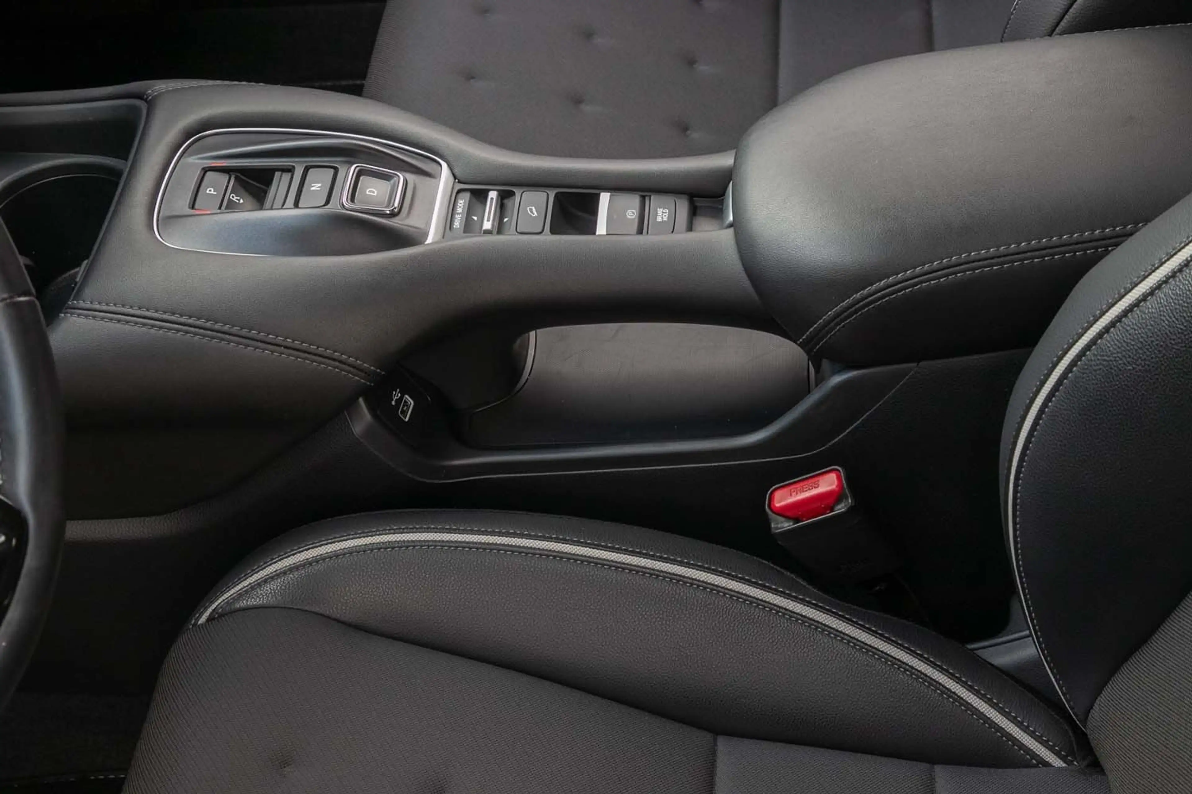 Honda ZR-V e:HEV Sport Navi LED Klima Sitzhzg RFK — photo 10