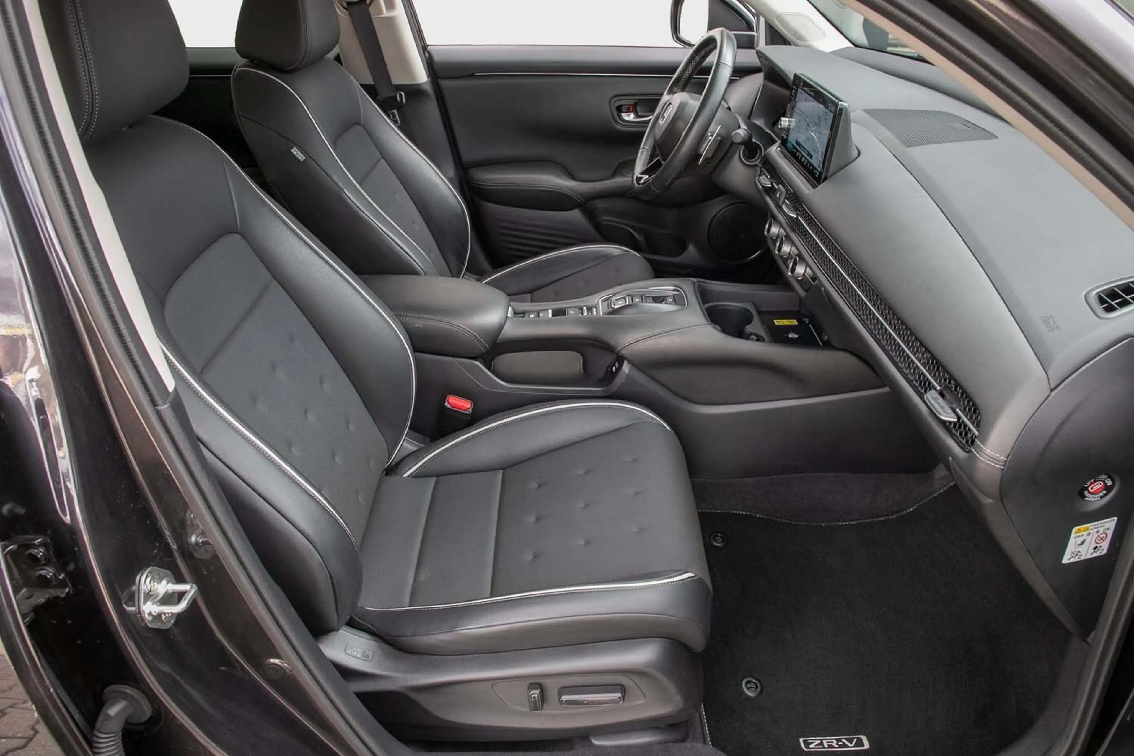 Honda ZR-V e:HEV Sport Navi LED Klima Sitzhzg RFK — photo 4
