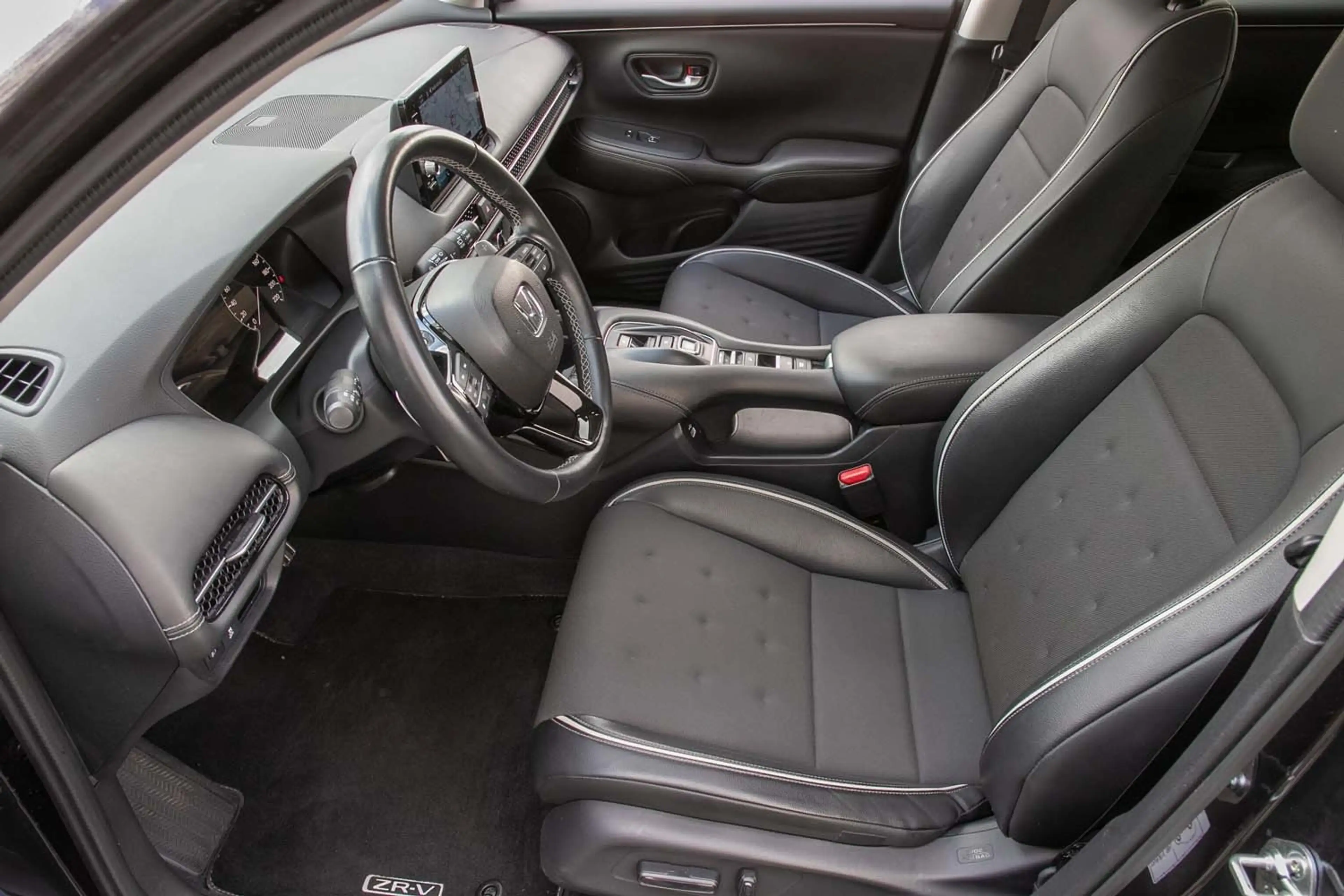 Honda ZR-V e:HEV Sport Navi LED Klima Sitzhzg RFK — photo 9