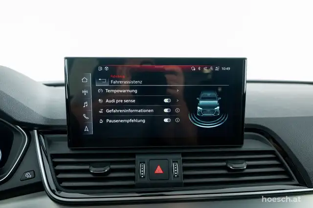Audi Q5 view 14