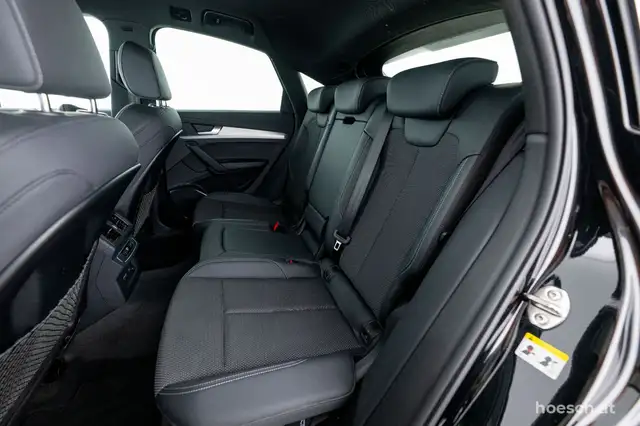 Audi Q5 view 7