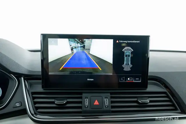 Audi Q5 view 15