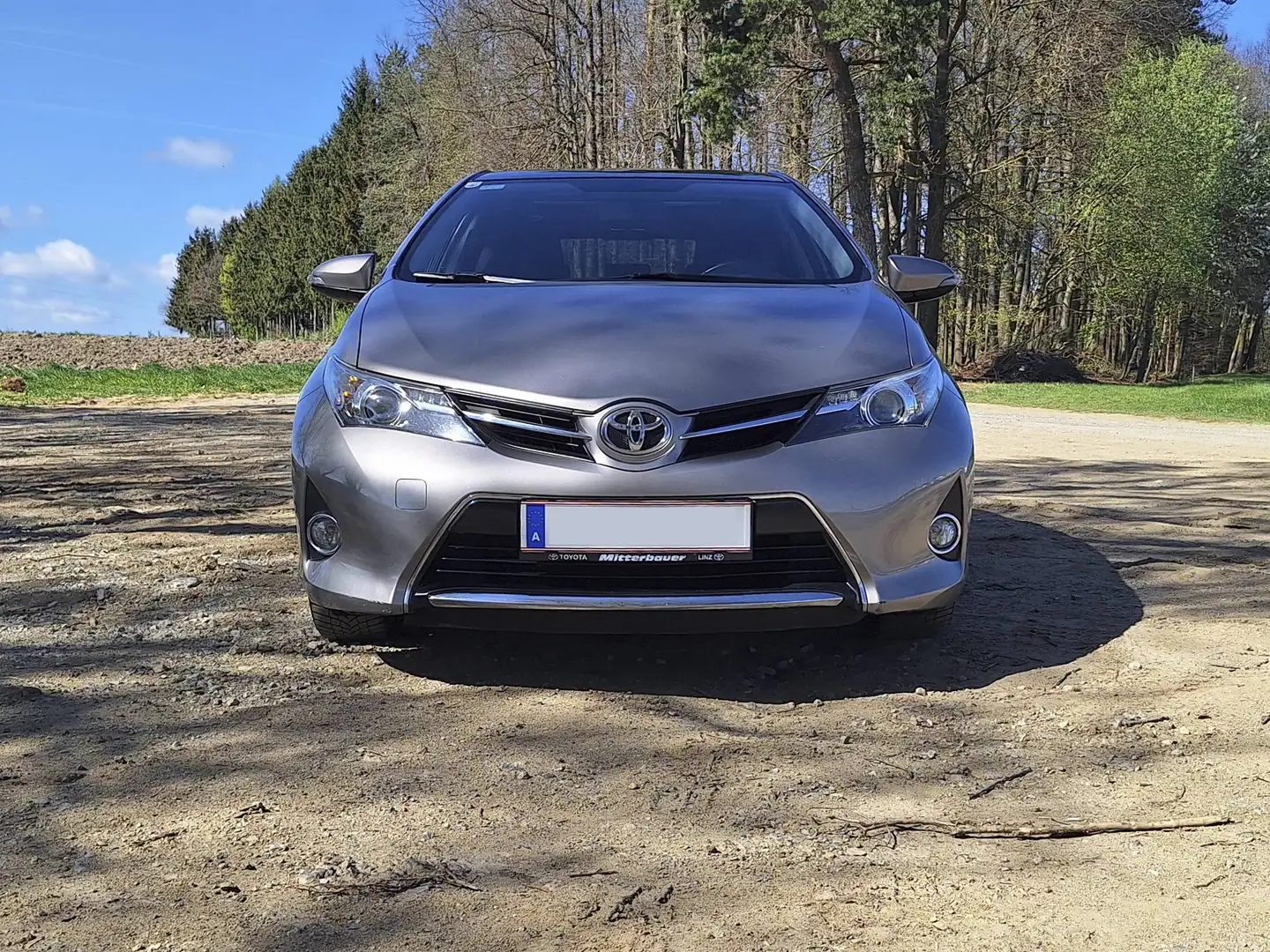 Toyota Auris Auris 1,4 D-4D 90 DPF High Eco High Braun - 2