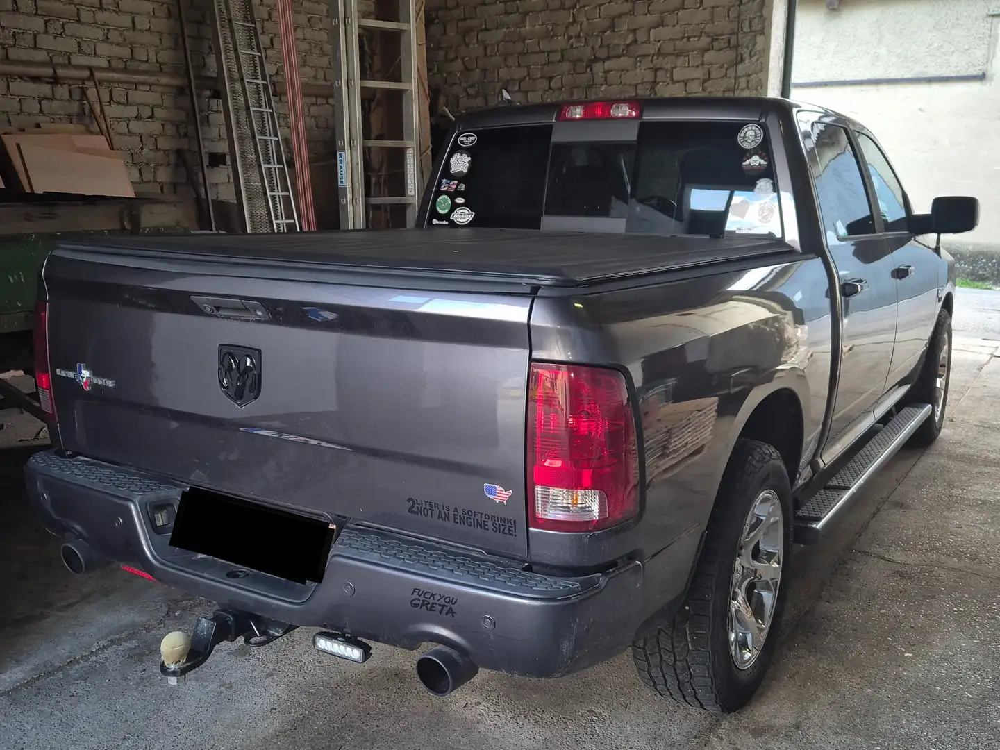 Dodge RAM 1500 SLT- 5,7L Hemi Grau - 1