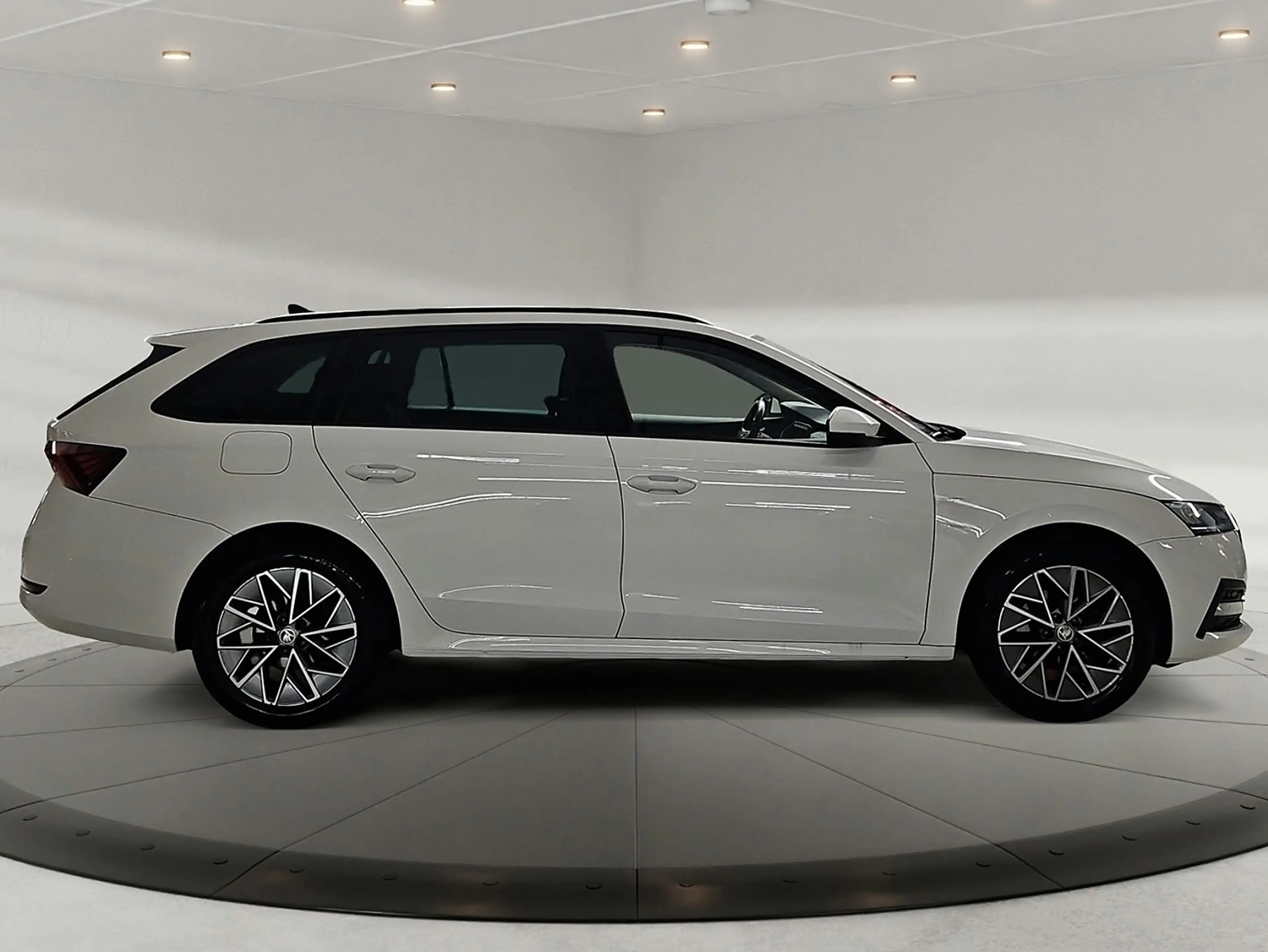Skoda Octavia 2.0 TDI * 1-BESITZ * VIRTUAL COCKPIT * LED * KESSY — photo 6