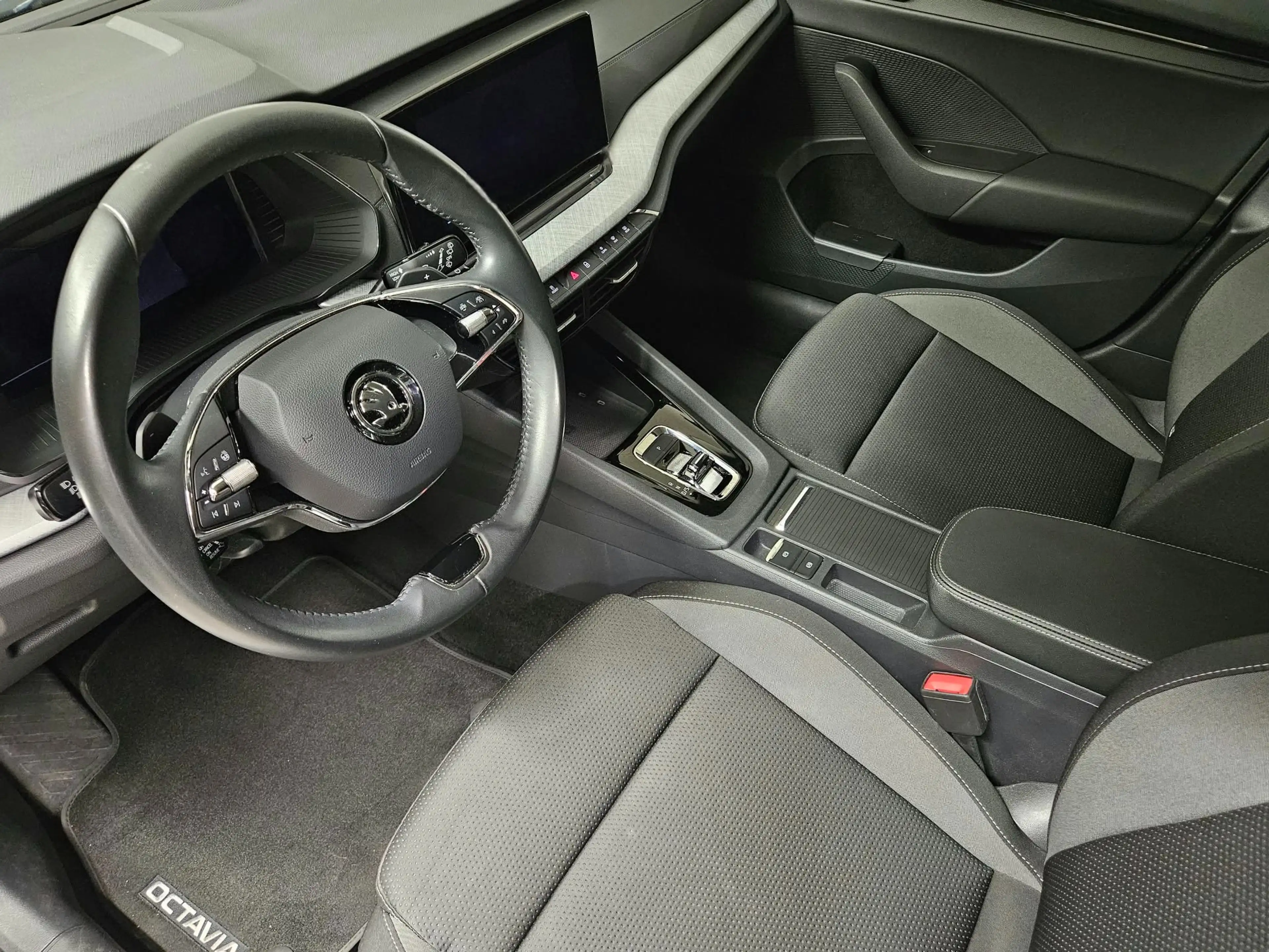 Skoda Octavia 2.0 TDI * 1-BESITZ * VIRTUAL COCKPIT * LED * KESSY — photo 11