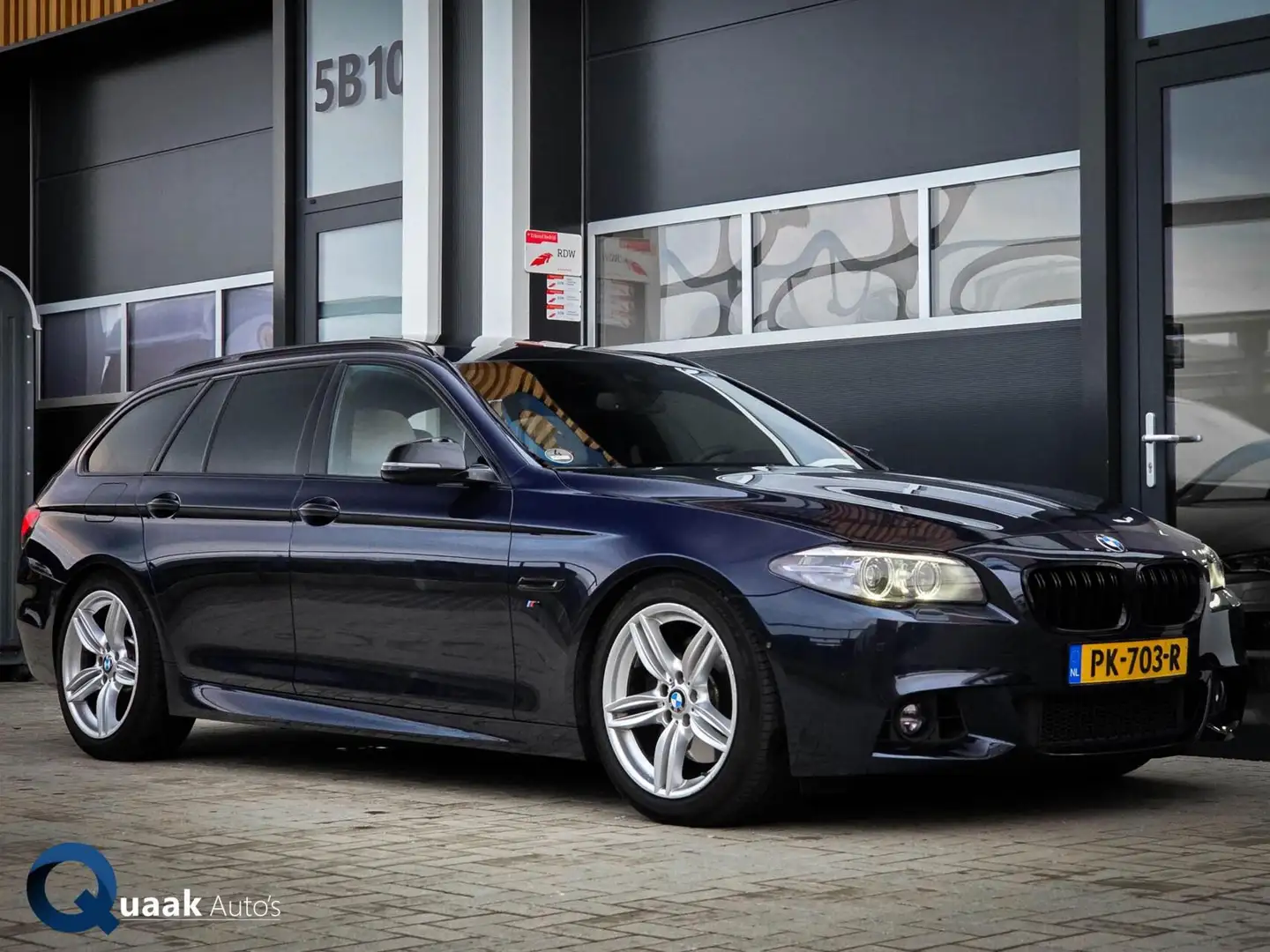 BMW 535 5-serie Touring 535d xDrive M-Sport | PANO | SOFTC Bleu - 1