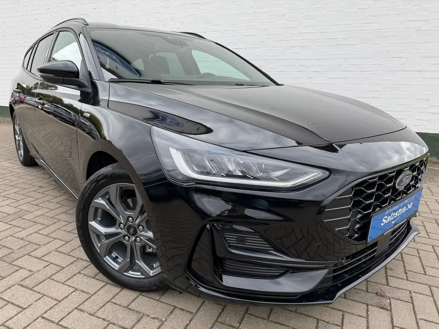 Ford Focus Turnier ST-Line X Autom.*AHK*WiPa*LED* Noir - 2