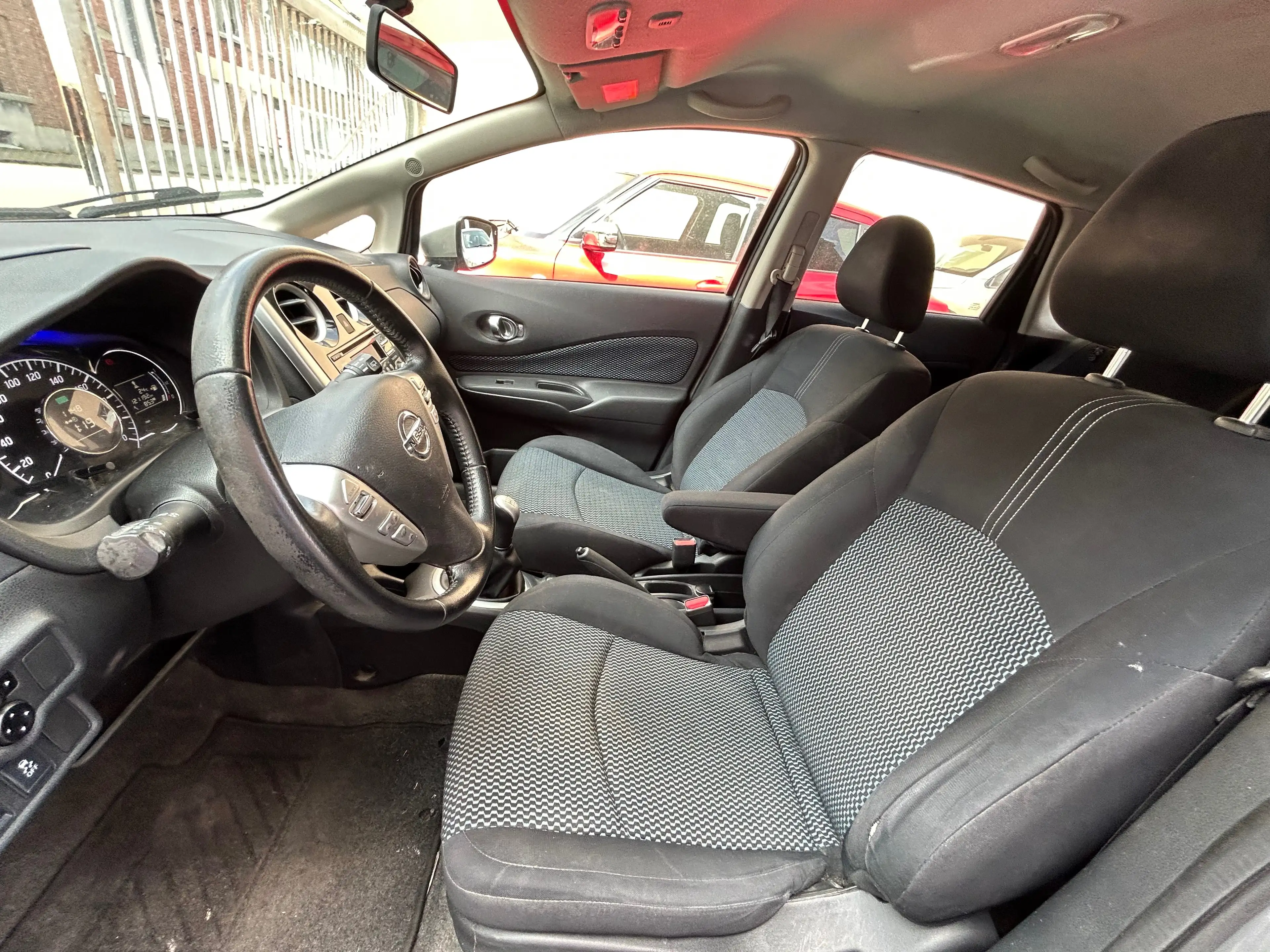 Nissan Note Note 1.2i Business Edition 12 mois de garantie — photo 6